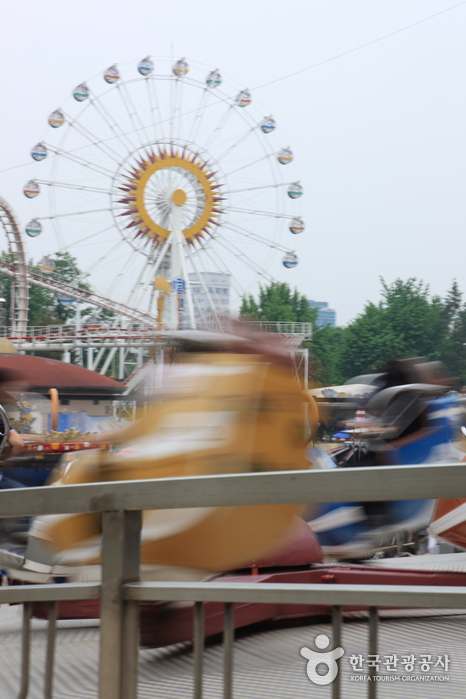Children’s Grand Park (서울 어린이대공원)