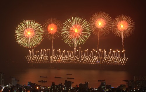 Busan International Fireworks Festival (부산 세계불꽃축제)