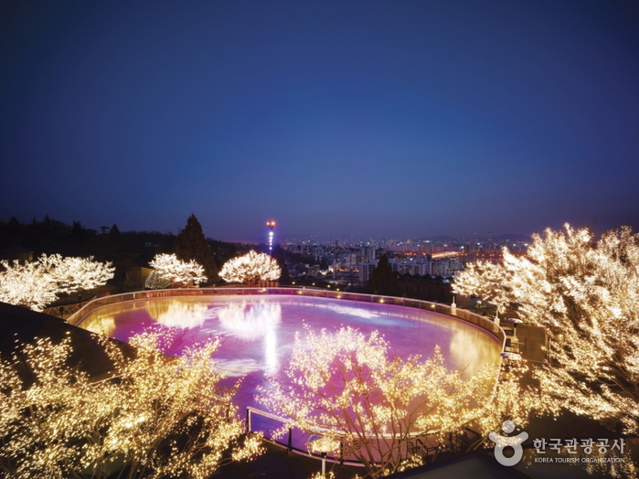 Eisbahn des Grand Hyatt Seoul (그랜드하얏트 서울 아이스링크)