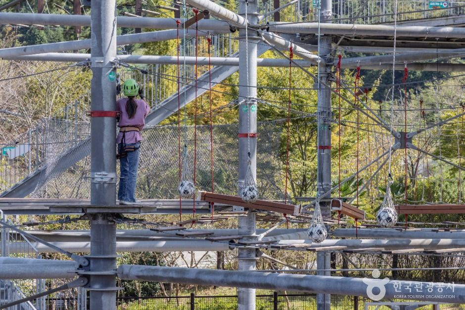 thumbnail-통영어드벤처타워-3