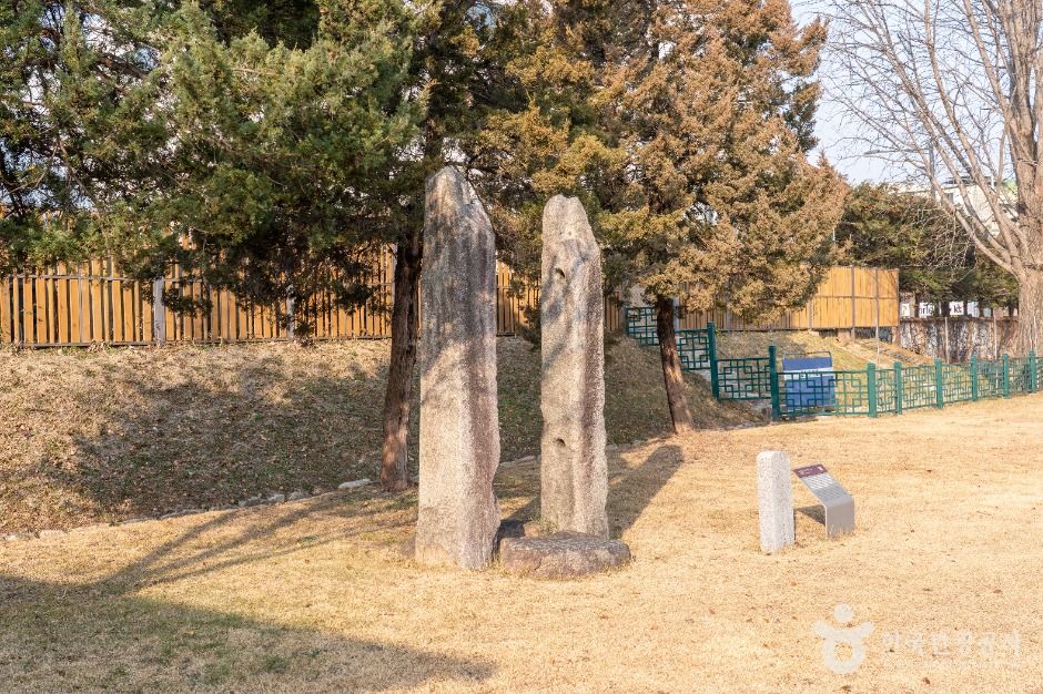 안동 운흥동 당간지주와 오층전탑