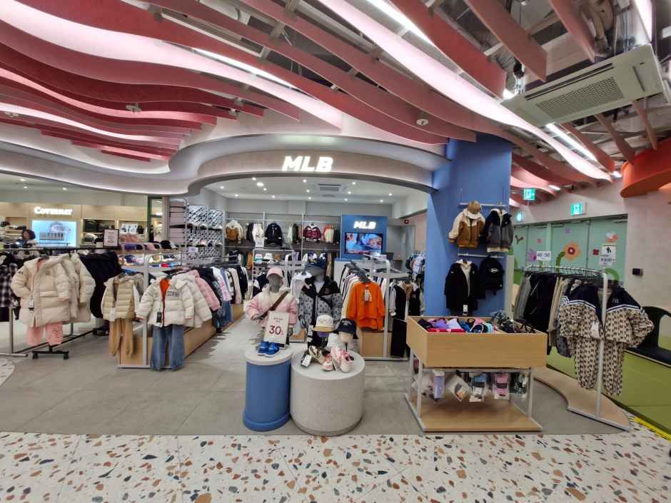 MLB Kids - Shinsegae Simon Premium Outlet Siheung Branch [Tax Refund Shop] (MLB키즈 신세계사이먼프리미엄아울렛 시흥점)