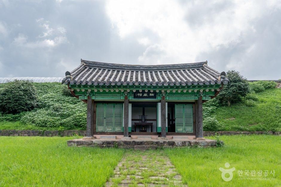 thumbnail-자산서원-1