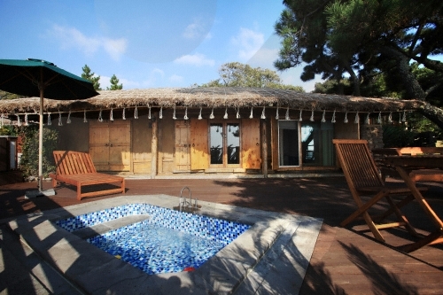 The Seaes Hotel & Resort (Traditional Style Hotel) (씨에스 호텔& 리조트)