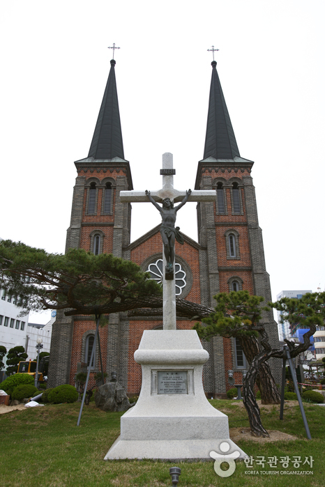 Daegu Gyesan Catholi...