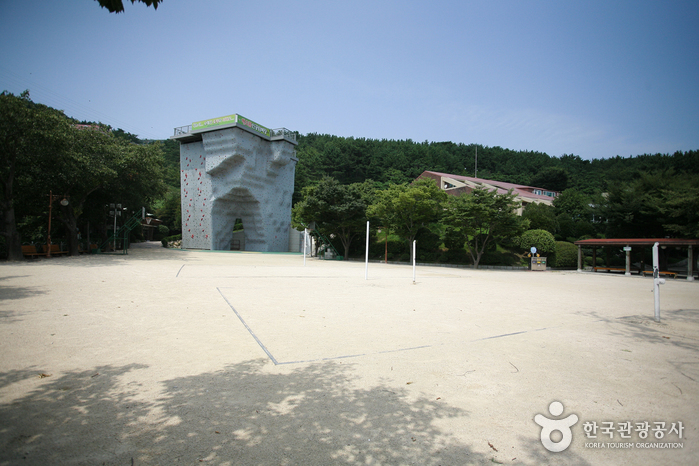 Centro Juvenil del Monte Geumnyeonsan de Busan (부산광역시 금련산청소년수련원)