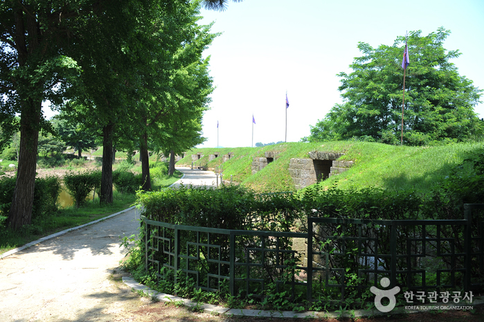 Ganghwa Deokjinjin Fortress (강화 덕진진)