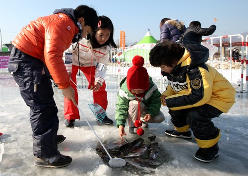 Jaraseom Singsing Winter Festival (자라섬 씽씽겨울축제)