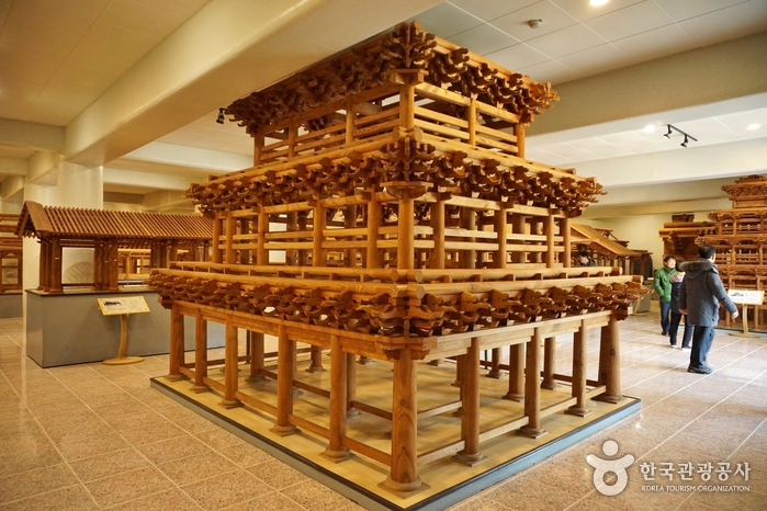 Museo de Arquitectura Tradicional de Corea (한국고건축박물관)