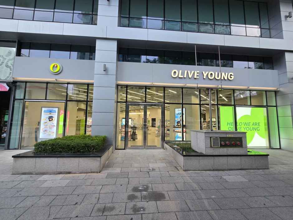 Olive Young Enter 6 - Sangbong Branch [Tax Refund Shop](올리브영 상봉엔터식스점)