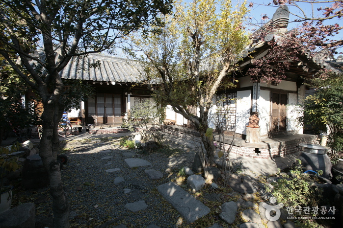 Seondosanbang (선도산방)