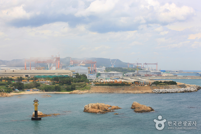 Hyundai Heavy Industries (현대중공업)