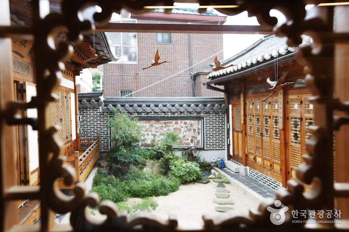 Seongsim Arts & Crafts (청원산방-성심예공원)