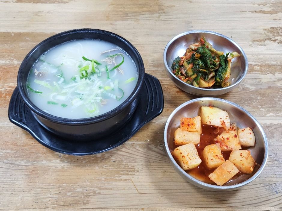 Imun Seolnongtang (이문설렁탕)
