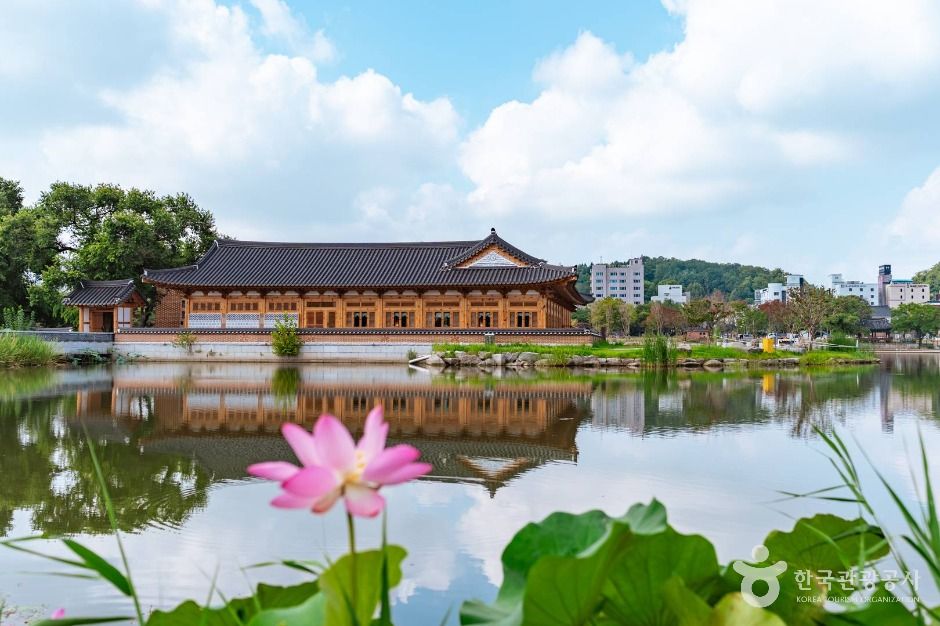 덕진공원