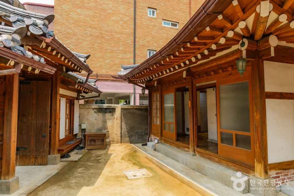 필운동 홍건익 가옥