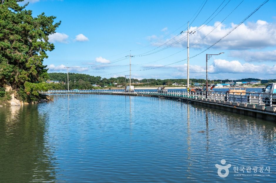 송석마을(서천)