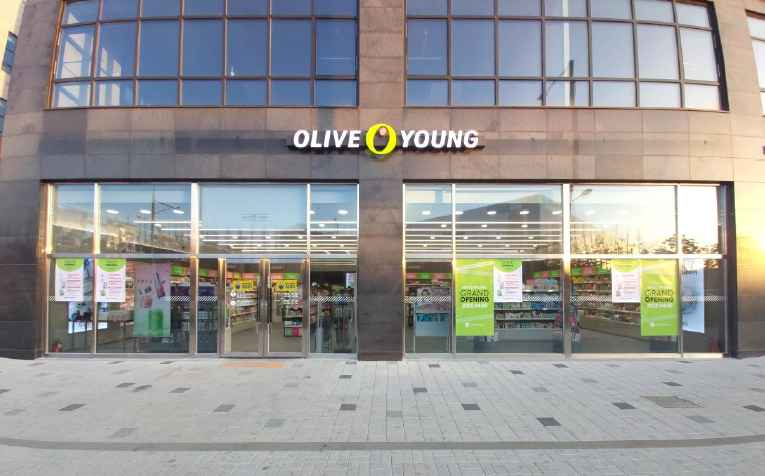 Olive Young - Pyeongtaek Godeok Branch [Tax Refund Shop] (올리브영 평택고덕점)