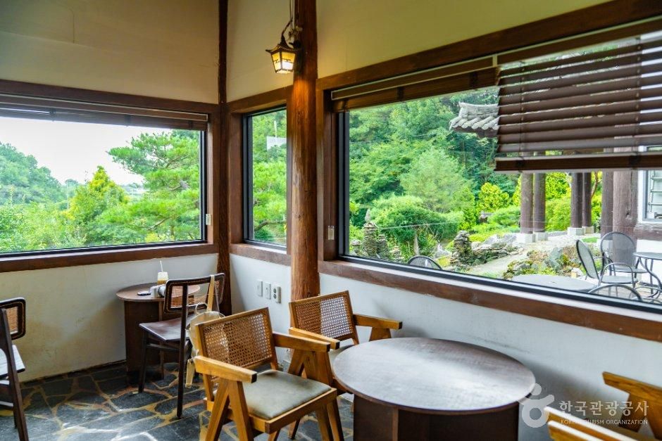 thumbnail-이와카페-8