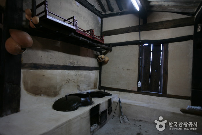 Juwangsan Seongcheondaek House (주왕산 성천댁)