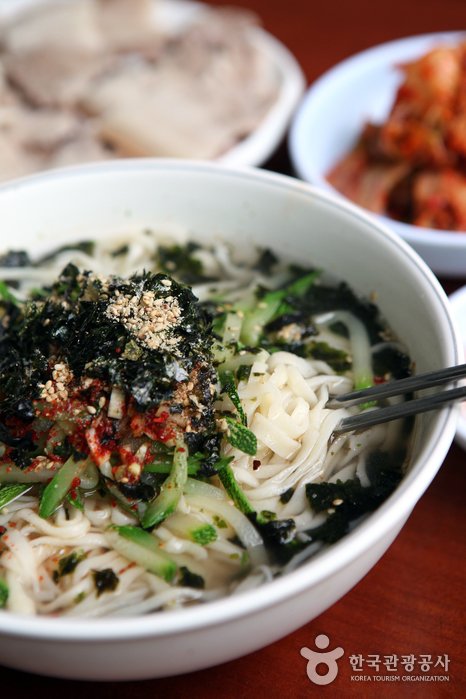 후루룩국수 이미지