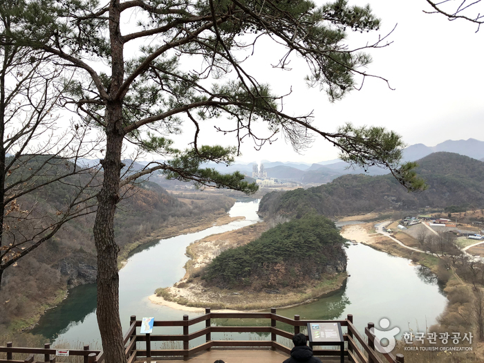韓半島地形（江原古生代国家地質公園）（한반도지형（강원고생대 국가지질공원））