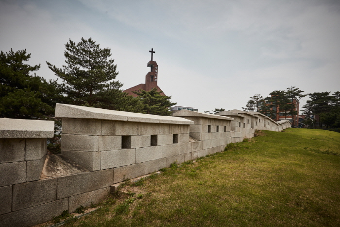 thumbnail-Gwanghuimun Gate (광희문)-7