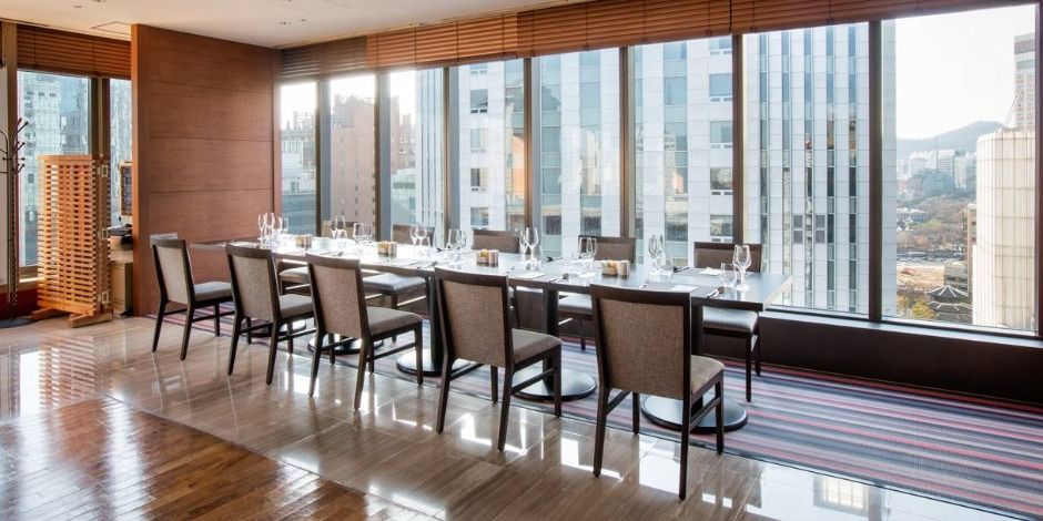 서울_이비스 앰배서더 명동_La Table (2)