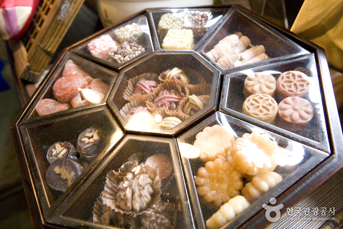 Bizeun - Insadong Branch (빚은 떡)