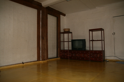 Tapdong (Head Household of the Goseong Yi Clan) (고성이씨탑동종택)