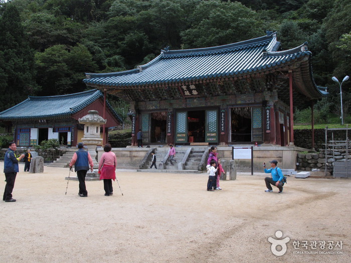 Sinheungsa Temple (Seoraksan) (신흥사(설악산)
