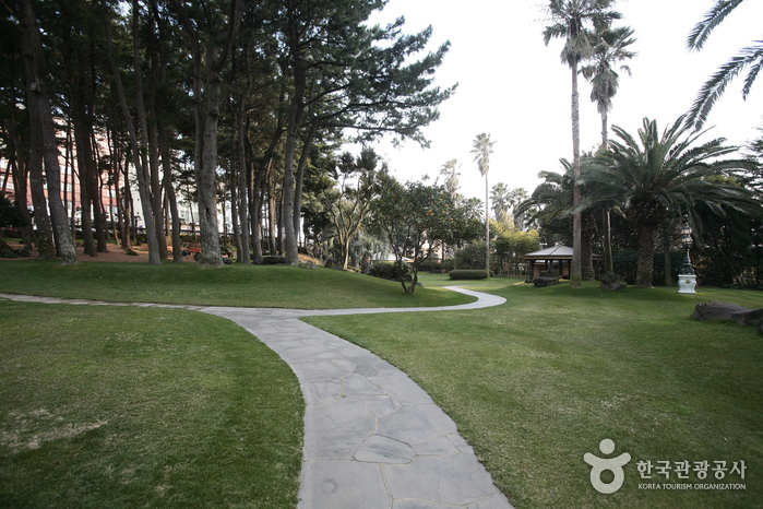 Jeju Grand Hotel (제주 그랜드호텔)