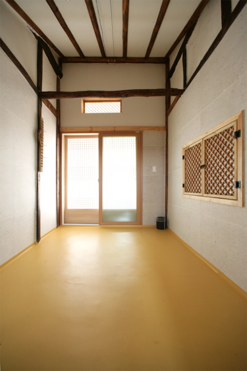 Yeonhui Gallery (연희갤러리)