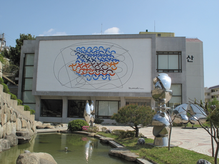 thumbnail-Changwon City Museum - Moonshin Art Museum (창원시립마산문신미술관)-9