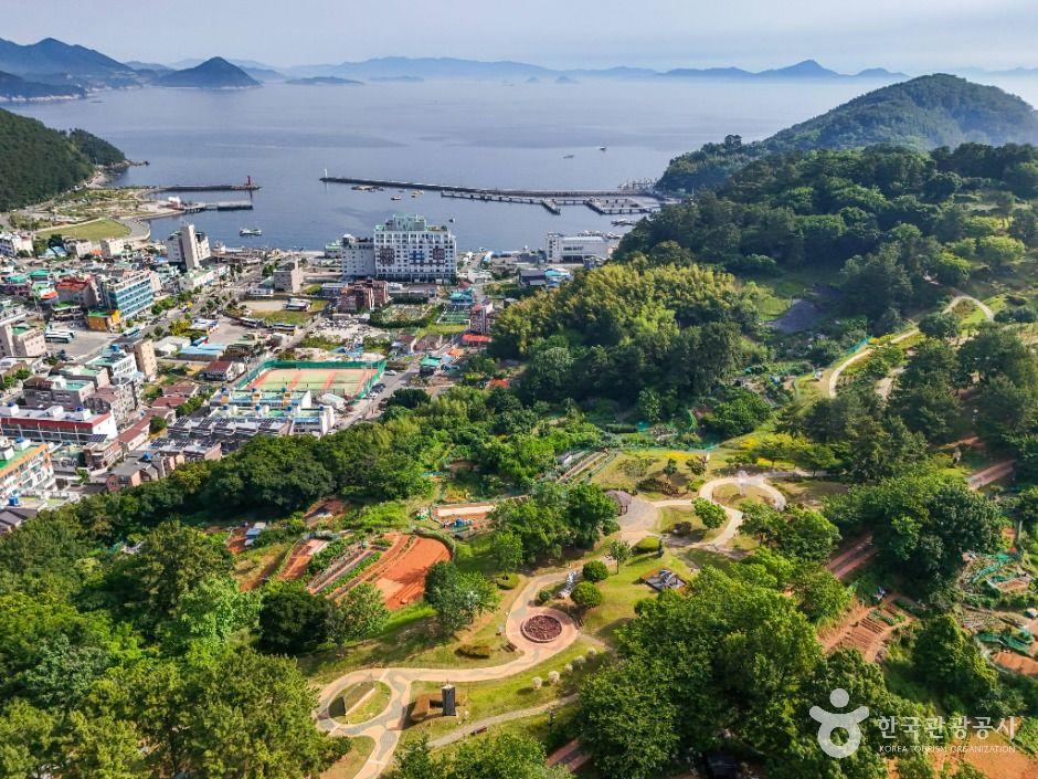 양지암조각공원