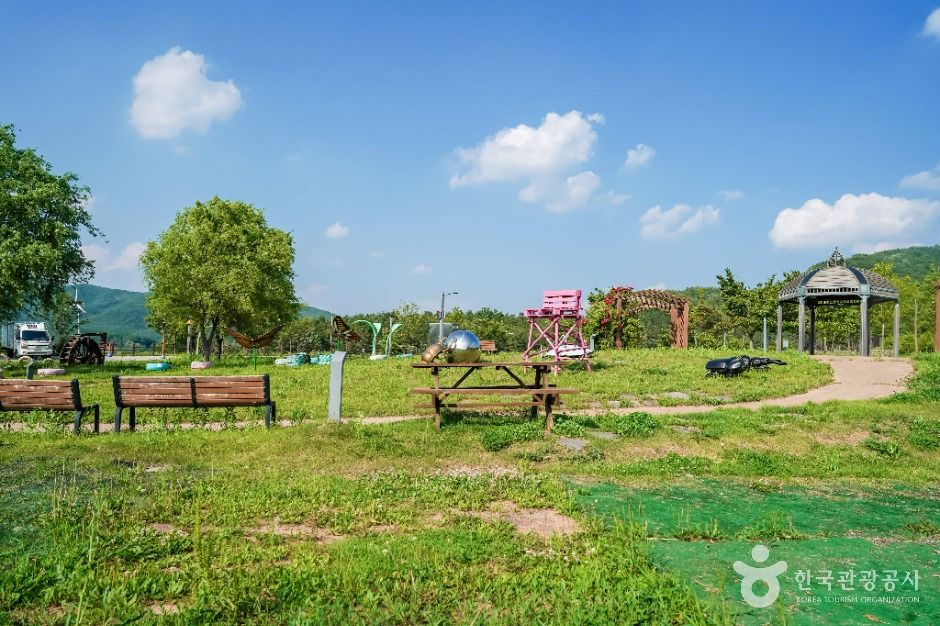 thumbnail-위천수변테마공원-4