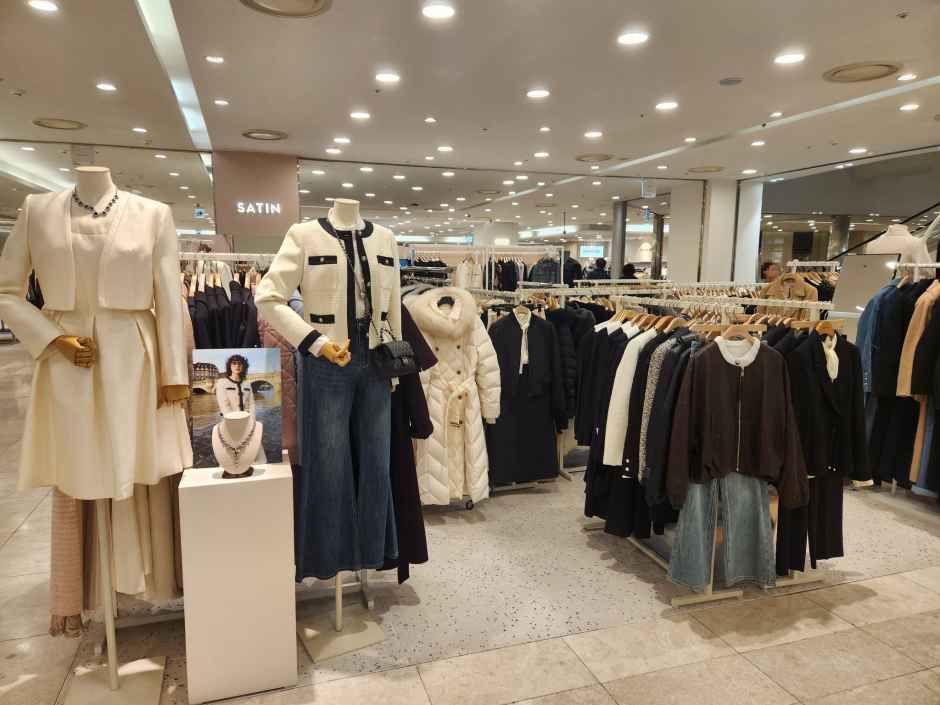 Satin - Hyundai Outlets Gasan Branch [Tax Refund Shop](샤틴 현대아울렛 가산점)