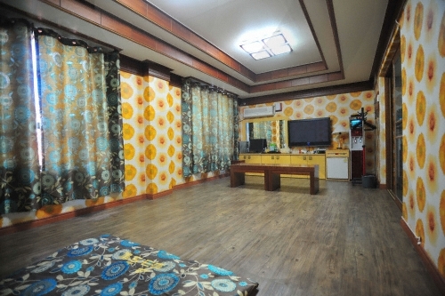 Andong Park Hotel - Goodstay (안동파크호텔)