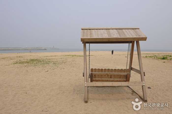 Playa Namhangjin (남항진해변(남항진해수욕장))