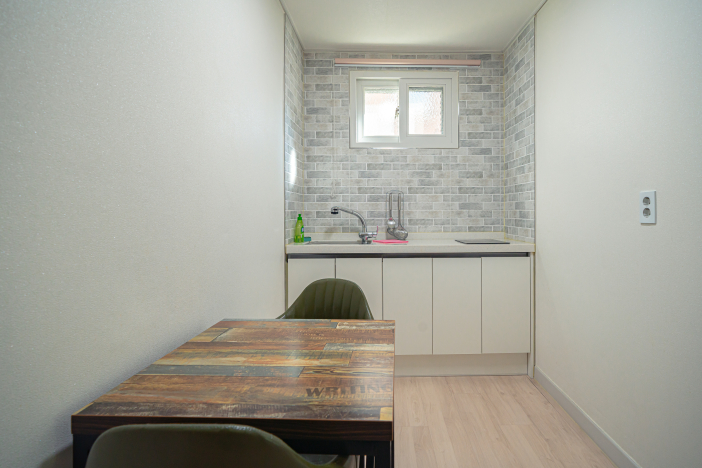 There is an independent cooking space in Pension-type Rooms.