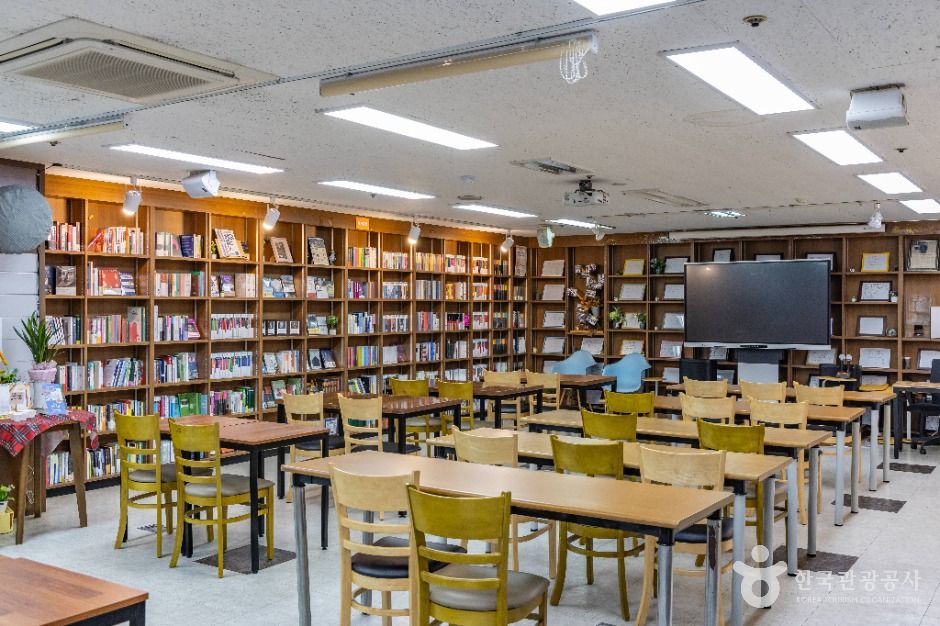 군산_한길문고_ (6)