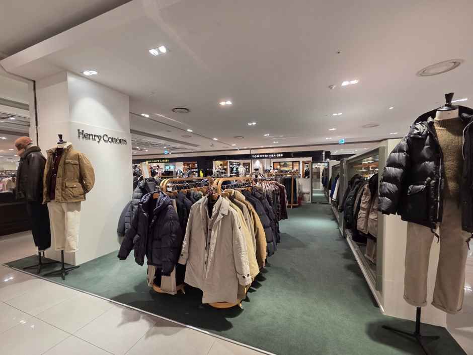 [事後免税店] Henry Cottons（ヘンリーコットンズ）・現代百貨店 KINTEX（キンテックス）店(헨리코튼 현대백화점 킨텍스점)