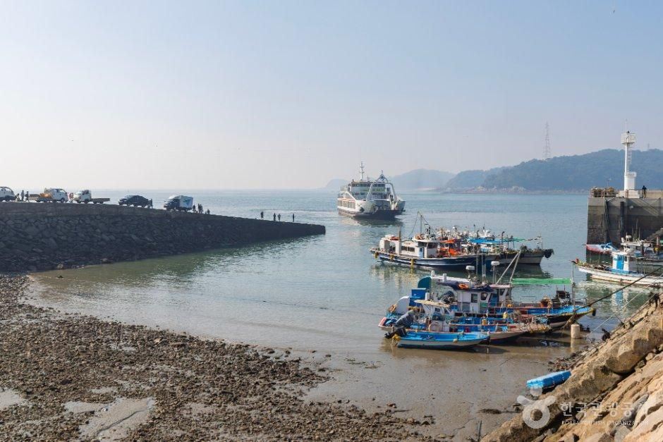 thumbnail-승봉도선착장-1