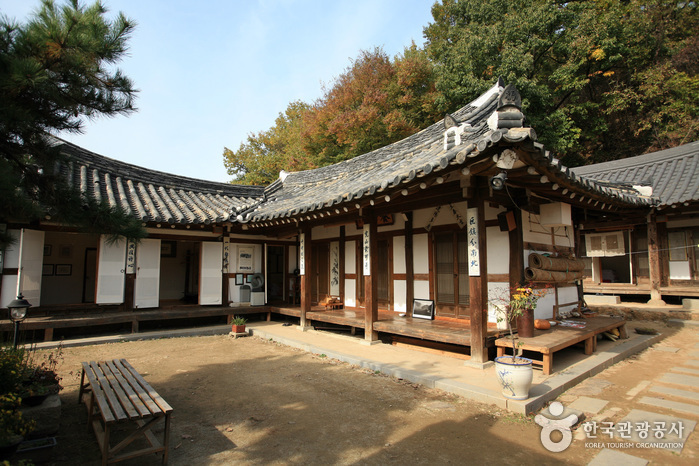 Yangsajae (양사재-전주한옥마을)