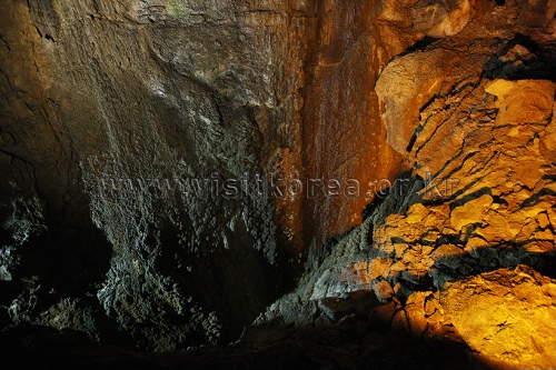 Grotte de Hwanseongul (환선굴)