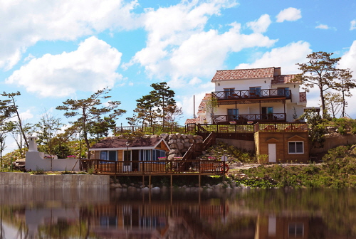 Attimua Guesthouse &...