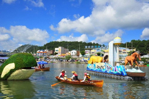 Jeongnamjin Jangheung Water Festival (정남진장흥물축제)