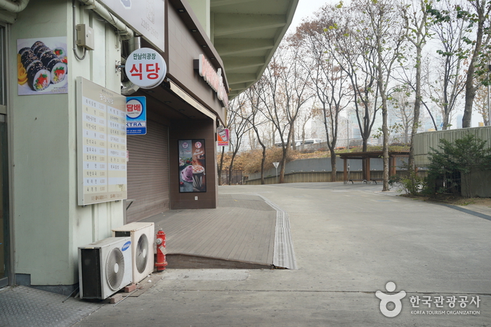 Seoul Sports Complex (Jamsil Sports Complex) (서울종합운동장(잠실종합운동장))