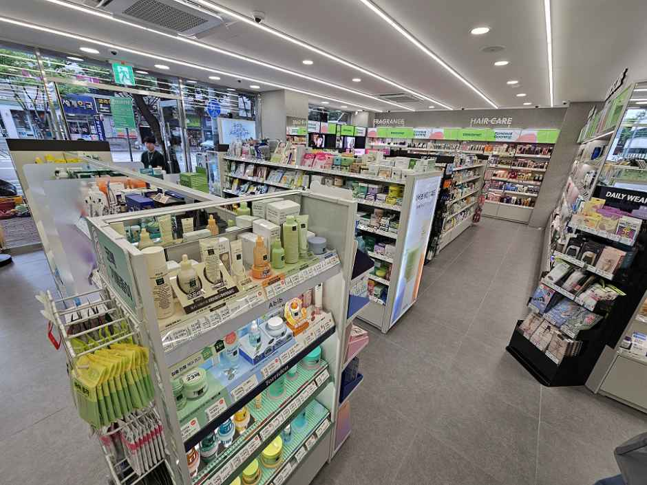 thumbnail-Olive Young Daegu Guam Branch [Tax Refund Shop](올리브영 대구구암점)-1