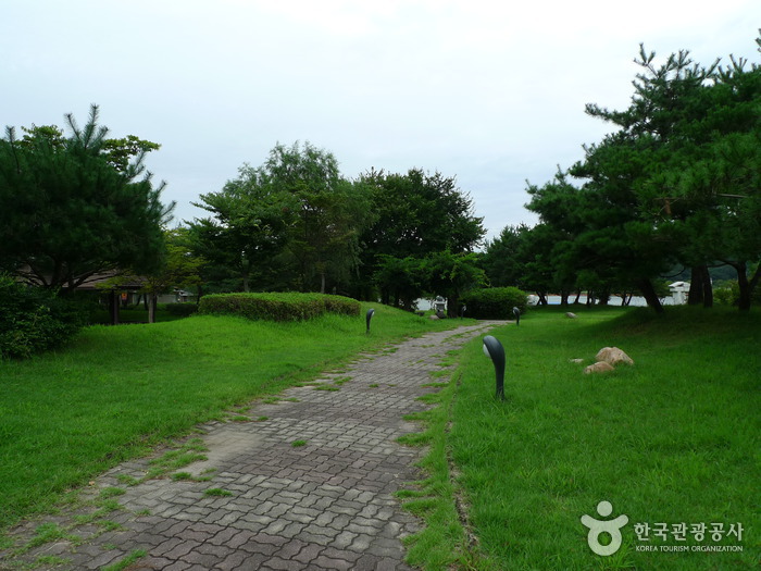 Jungangtap Park (중앙탑공원)